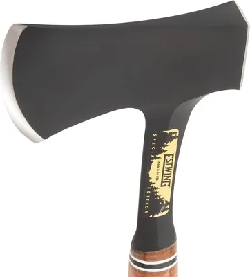Image de Hache ESTWING avec manche en cuir, 83 mm, 820 g, avec housse de protection en nylon, édition spéciale | Parfaite pour couper des bûches, des petits arbres et des branches, ainsi que pour fendre du bois de chauffage et du petit bois.