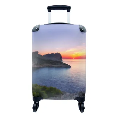 Produktbild von MuchoWow® Koffer Handgepäck Trolley Rollkoffer Kleine Reisekoffer mit 4 Rollen - Meer - Felsen - Berge - Natur - Cabin Size < 55x40x23 cm & 55x40x20 cm - Fotokoffer - Kabinenkoffer - Boardgepäck - Reise-Box - Reisekoffer - Reisegepäck - Koffer mit Bild - Trolley für Kinder