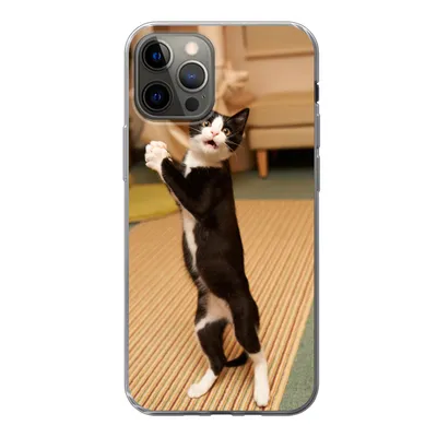 Produktbild von MuchoWow® Handyhülle Schutzhülle Hülle für iPhone 13 Pro Katze - Wohnzimmer - Schwarz Silikon Softcase Handy Hülle - Handy-Tasche