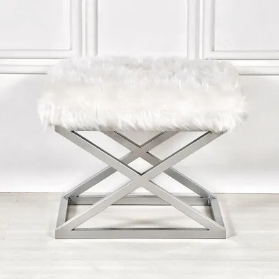 Produktbild von Hanah Home, Capraz Plush - Silver, White, Fußhocker & -bänke, Sitzpuff, Silber, Polyester, 50 x 42 x 40 x  cm