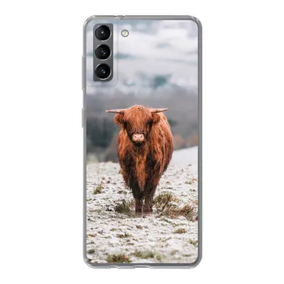 Produktbild von MuchoWow® Handyhülle Schutzhülle Hülle für Samsung Galaxy S21 Plus Schottischer Highlander - Schnee - Berg Silikon Softcase Handy Hülle - Handy-Tasche