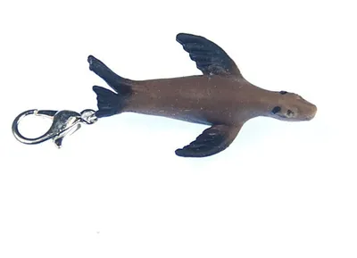 Produktbild von Robbe Charm Zipper Pull Anhänger Miniblings Robben Seelöwe Seehund Gummi braun