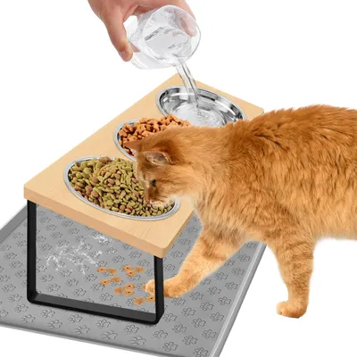 Produktbild von Erhöhter Katzennapf 3er Set Edelstahl 15° gekippt mit Silikonmatte und Metallhalter