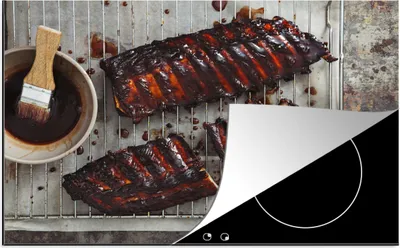 Produktbild von KitchenYeah© Herdabdeckplatte Glasierte Spareribs auf dem Grill , 80x52cm, Küche Deko, Glaskeramikkochfeld Herdabdeckung, Abdeckplatte fùr Kochfeld