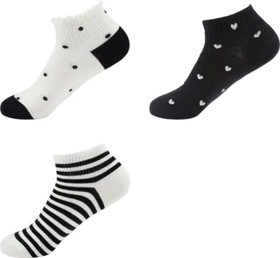 schwarze-weiße Socken mit Streifen oder Punkten