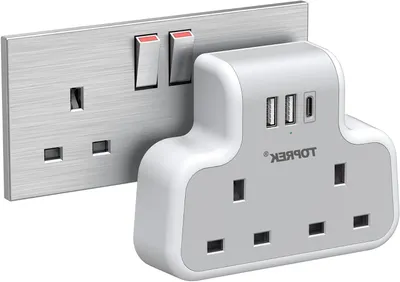 Productafbeelding van Stekkerdoos Adapter - Wandcontactdoos Verdeler - Apparaten Laden - Meerdere Poorten - 12 x 9 cm - Wit