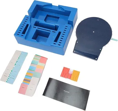 Imagen del producto de Wavelength: Un juego de mesa que fomenta la comunicación telepática. Entretenimiento estratégico ideal para reuniones familiares y momentos de diversión en vacaciones. Material: papel