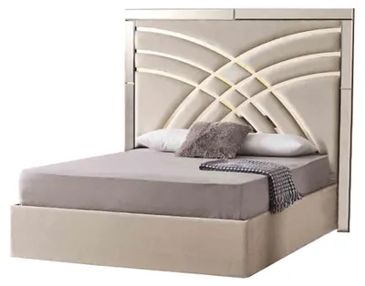 Produktbild von Beiges Doppelbett Designer Schlafzimmer Bettrahmen  Möbel