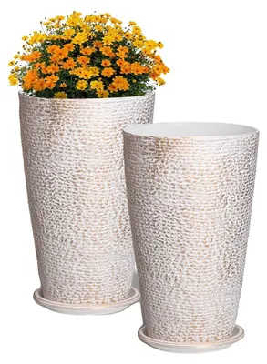 Produktbild von VEVOR Set aus 2 hohen Outdoor-Pflanzgefäßen 21"H, runde große Pflanzgefäße für Veranda und Terrasse, Steinfinish Blumenbaum-Pflanzentöpfe, 21 Zoll-Beige-Mit Tablett