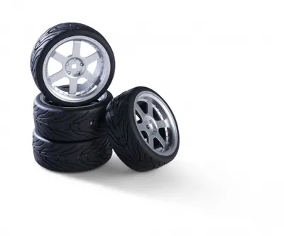 Obrázek produktu pro Pneumatiky Carson s ráfky, sada kol 1:10, 6paprskový design (4), stříbrná