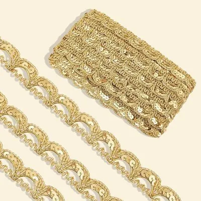 Imagen del producto de Lentejuelas doradas para ropa: 25 yardas de lentejuelas de plástico de 20 mm
