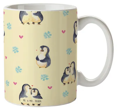 Produktbild von Mr. & Mrs. Panda Tasse Pinguin umarmen - Gelb - Geschenk, Teetasse, schöne, Umarmung Verliebt, haferl, Hochzeitstag, Kaffeetasse, Kaffeebecher, Liebe, Hochzeitsgeschenk