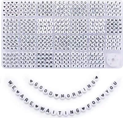 Produktbild von 1400 Buchstabenperlen, schwarz-weiße Alphabetperlen, 4 x 7 mm Acrylperlen, 28 Gitter Buchstabenperlen zur Schmuckherstellung, Kandi-Perlen Buchstabenperlen zur Herstellung von Armbändern.