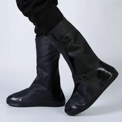 Productafbeelding van Zwarte, waterdichte overschoenen voor volwassenen, model XXXXL (44/45), hoge uitvoering, bescherming tegen regen en sneeuw, antislip, slijtvast, stevig en duurzaam, zwart, geschikt voor buitengebruik.