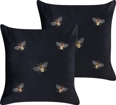 Obrázek produktu pro BELIANI Sada 2 dekorativních polštářů černé s motivem včel 45 x 45 cm sametové polyester moderní glamour dekorační doplněk