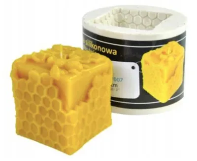 Produktbild von Łysoń Silikonform Kerzenwürfel 6 cm Herstellung