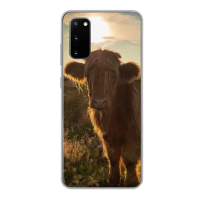 Produktbild von MuchoWow® Handyhülle Schutzhülle Hülle für Samsung Galaxy S20 Schottischer Highlander - Sonnenuntergang - Gras Silikon Softcase Handy Hülle - Bild