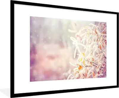 Produktbild von MuchoWow® Gerahmtes Poster Winter - Äste - Schnee - Natur 90x60 cm - Poster mit Schwarzem Bilderrahmen Wandposter Rahmen Foto Bilder - Wanddekoration - Fotos