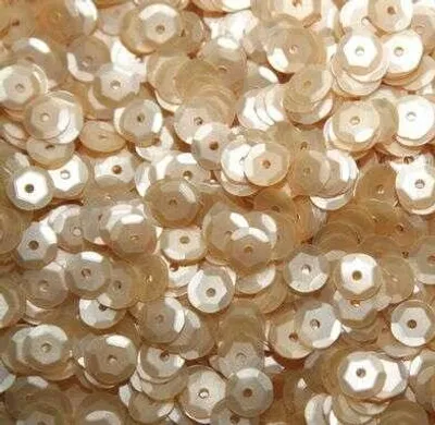 Produktbild von Gebrochene dekorative Pailletten, ECRU, Beige, Creme, DIY, 6 mm, 12 g, 900 Stück.