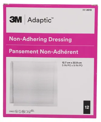 Productafbeelding van ADAPTIC 12,7x22,9 cm, vochtinbrengende wondverband. Productiejaar: 2019