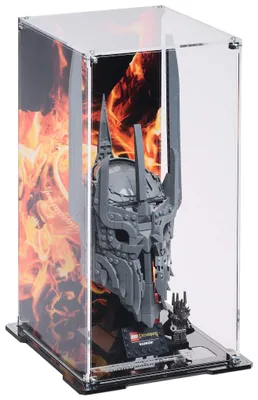 Produktbild von Blacked Brick Vitrine mit bedruckter Rückwand für LEGO® 11373 ICONS – Der Herr der Ringe: Saurons Helm