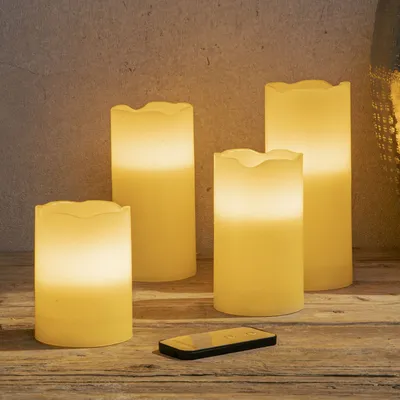 Produktbild von 4er LED Kerzen flammenlos mit Fernbedienung
