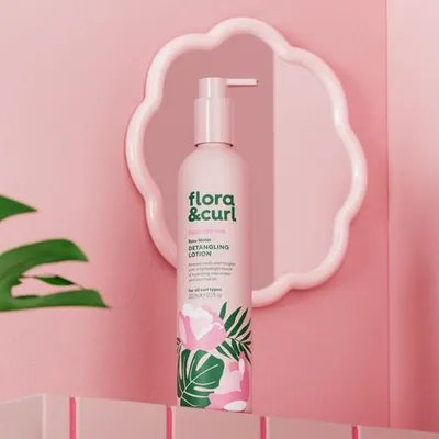 Productafbeelding van Flora & Curl Detangling Lotion Rose Water (300 ml)