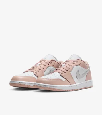 Produktbild von Nike Air Jordan 1 Low "Particle Beige" Rosa, Größe: 44,5