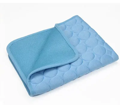 Obrázok produktu pre Chladiaca podložka pre domáce zvieratá, priedušná tkanina, opakovane použiteľná, modrá, rozmery 70 x 55 cm