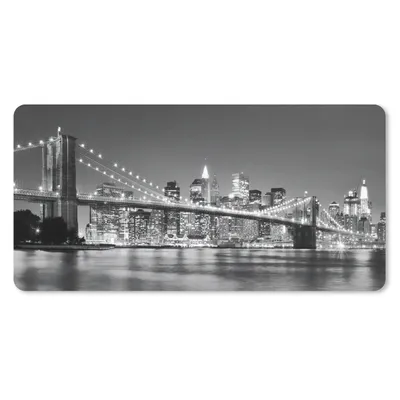 Produktbild von MuchoWow® Schreibtischunterlage New York - Brücke - Brooklyn - Schwarz und weiß - Architektur 80x40 cm - XXL Mauspad - Gaming Mauspad