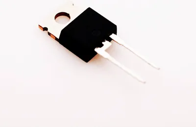Produktbild von 2x VS-15ETH06-M3 GLEICHRICHTER 1FACH DIODE 600V 15A Hyper Fast VISHAY #710253