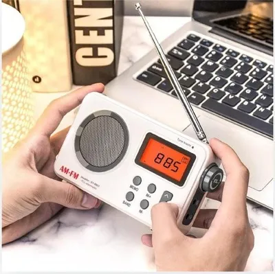 Immagine prodotto di Radio a transistor - Radio portatile - Segnale forte - AM/FM - Funzionamento a batteria - Compatta - Per viaggiare