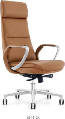 Immagine prodotto di Poltrona in pelle nera con struttura in acciaio inossidabile, design moderno
