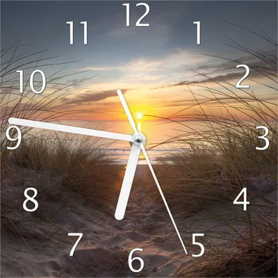 Produktbild von Wallario Design Wanduhr Sonnenuntergang am Strand aus Echtglas, Größe 20 x 20 cm