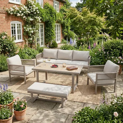 Image de Ensemble de salon de jardin Merax pour 7 personnes, canapé 3 places, 2 fauteuils, banc, table à manger, plateau en WPC, tressage en PE, fer galvanisé, ensemble de salle à manger d'extérieur, beige