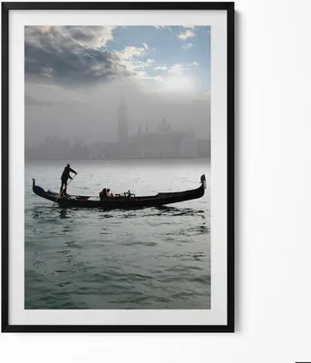 Produktbild von Venezianische Gondeln– Wandbild mit Rahmen – Gerahmtes Bild  – Wanddekoration – 70x100 cm –  Schwarz Rahmen