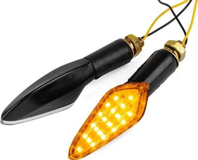 Immagine prodotto di Coppia di frecce sequenziali universali a LED STR8 SISAK Nero omologate