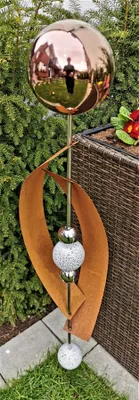 Produktbild von Skulptur Deimos golden rose poliert 145 cm Edelstahl & Cortenstahl Beetstecker Gartenstecker Rosenkugel