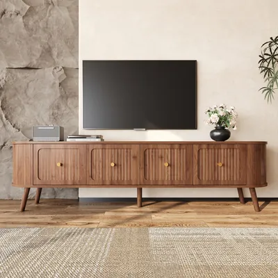 Image de Meuble TV Merax à 4 portes et poignées dorées, meuble TV bas avec  pieds en bois, meuble TV vintage avec grain vertical de style rétro, noyer