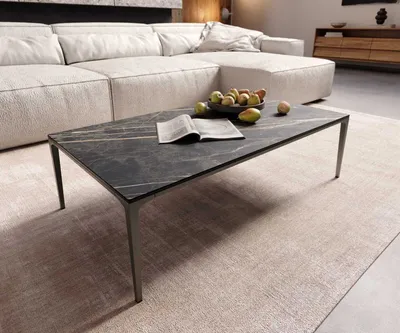 Produktbild von DELIFE Couchtisch Levente 110x60 cm Keramik Laminam® Noir Desir Braun Gestell Metall Effektfinish Titan