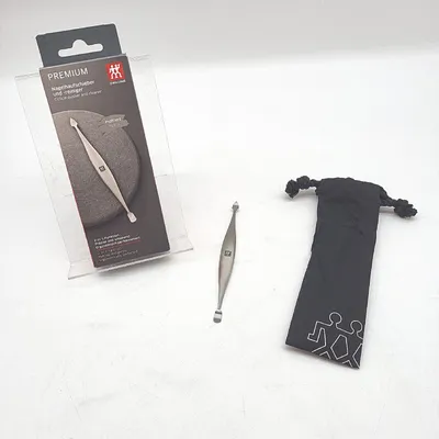 Produktbild von ZWILLING Nagelhautschieber (Nagelreiniger, Doppelinstrument, für Natürliche und Künstliche Nägel Geeignet), Premium, Silber, 125 mm