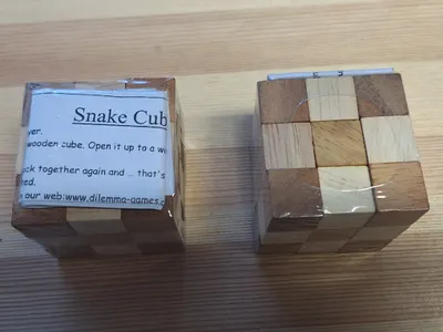 Produktbild von Würfelschlange 4,5 x 4,5 x 4,5 cm
