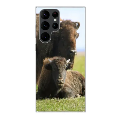 Produktbild von MuchoWow® Handyhülle Schutzhülle Hülle für Samsung Galaxy S22 Ultra Büffel - Gras - Kalb Silikon Softcase Handy Hülle - Abbildung