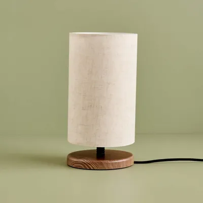Produktbild von Opviq, Hochwertige Tischlampe, Creme, 30 cm hoch | 100% Stoff, Holzfuß, Schirmdurchmesser: 15 cm, Höhe: 24 cm | E14 Fassung, max. 40 W | Skandinavisches Design für modernes Wohnen.