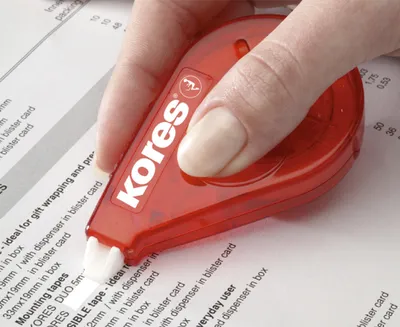 Immagine prodotto di Rullo correttore monouso Kores "Roll On" 4,2 mm x 15 m rosso