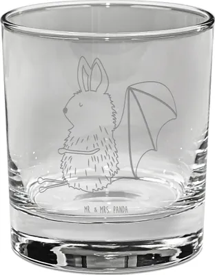 Produktbild von Mr. & Mrs. Panda Whiskyglas Fledermaus Sitzen - Transparent - Geschenk, Fledermäuse, Lustige Sprüche, Gravur, Motivation, Whisky Tumbler, Whiskeyglas, Scotch Glas