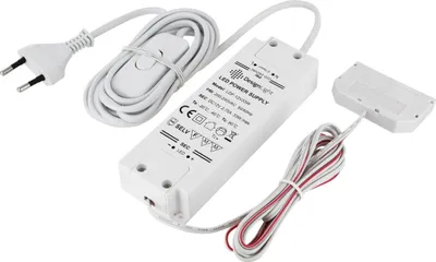 Produktbild von 12V MINI-AMP - Netzteil 33W mit 6-fach-Verteiler + Schalter - weiß