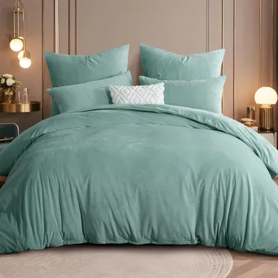 Immagine prodotto di Set di lenzuola matrimoniali 220x240 cm, composto da 3 pezzi, color verde chiaro, in microfibra pile, con 2 federe 80x80 cm