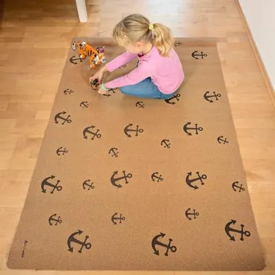 Imagen del producto de Alfombra de corcho. Alfombra para gatear, libre de sustancias nocivas, ideal para bebés y niños. Dimensiones: 160 x 110 cm