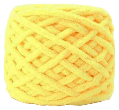 Productafbeelding van Dik brei- en haakgaren, 95 gram, ongeveer 44 meter, polyester, kipgeel
